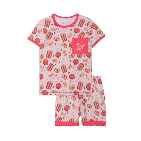 Ensemble pyjama court deux-pièces rose pâle avec imprimé de popcorn et de suçons en coton biologique
